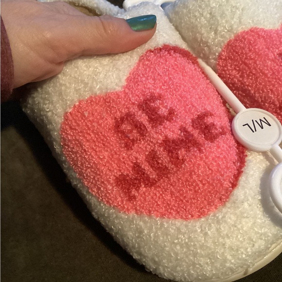 Katydid Women's Slippers with Pink Heart Design - Picture 2 of 9